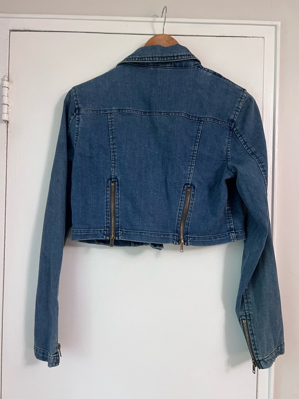 Free People Denim Cropped Moto Jacket - Size Small - Picture 5 of 9